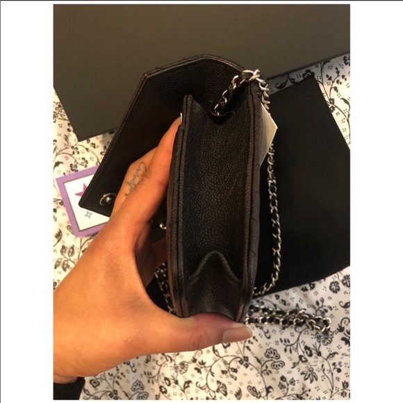 🔴SOLD🔴Like New RARE Authentic Chanel WOC - Picture 11 of 12